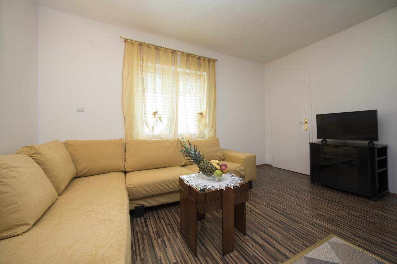 Apartment D&A สปลิท ภายนอก รูปภาพ