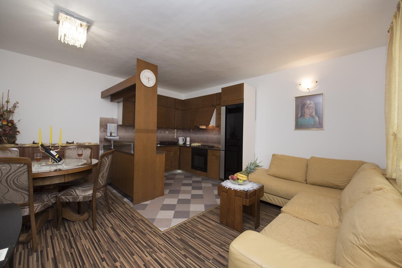 Apartment D&A สปลิท ภายนอก รูปภาพ